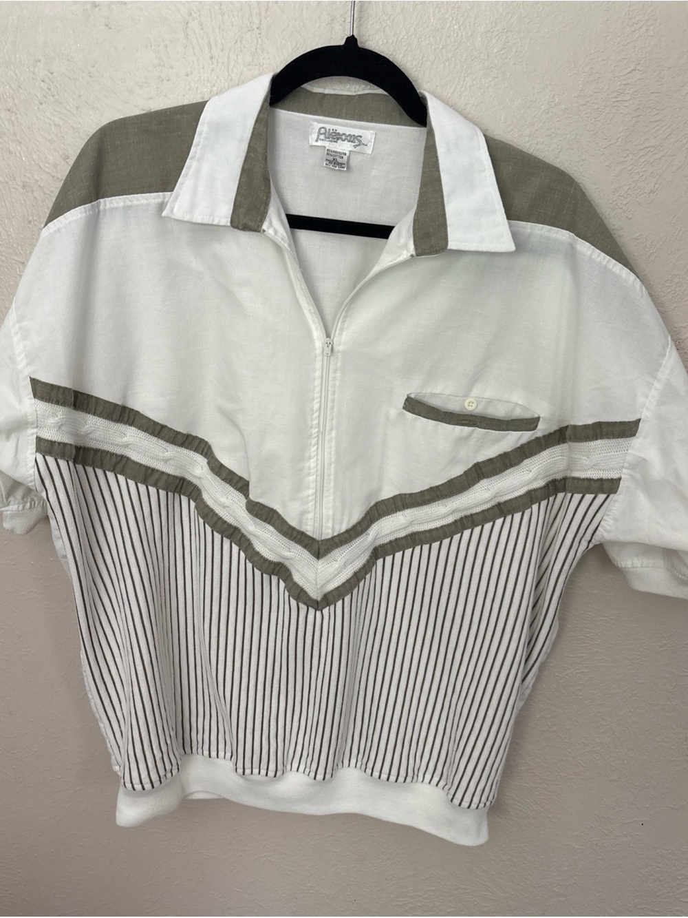 Vintage Men’s White and Olive Zip-Front Polo Shirt Size XL